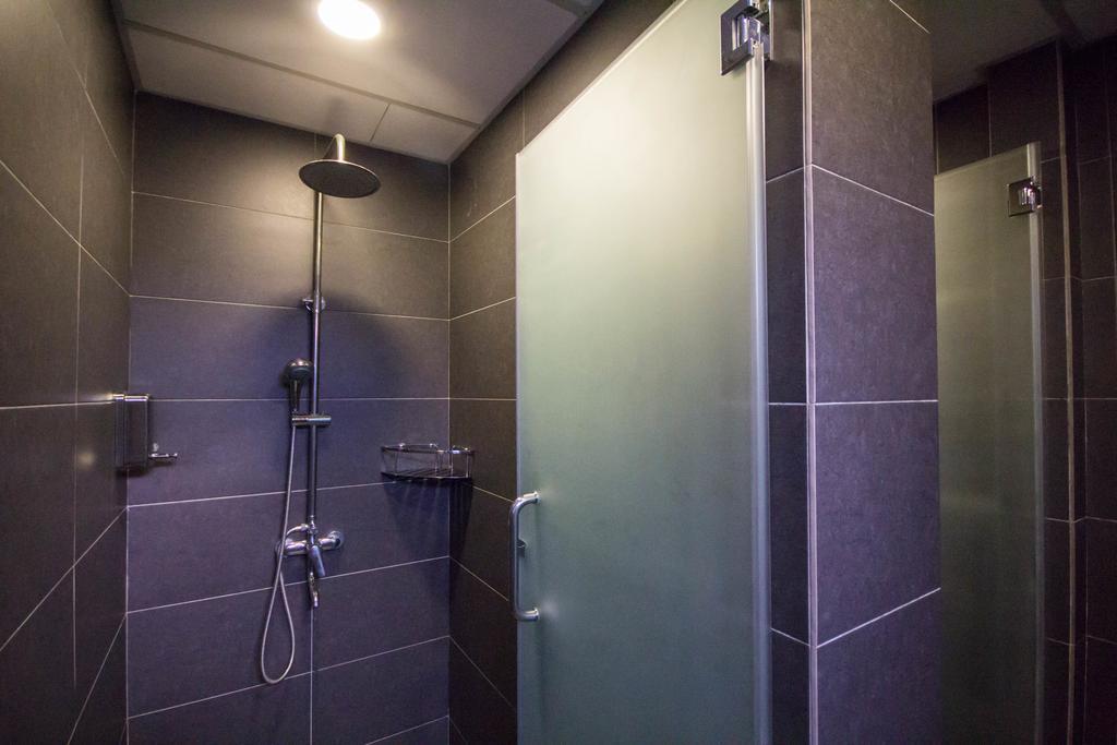 M Qube Hotel Sungai Dua Bukit Exterior foto